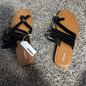 Sanoma sandals